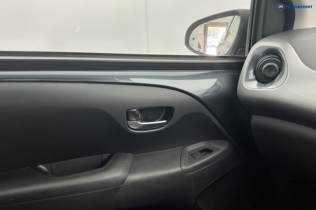 Toyota Aygo X-Play Manual Petrol Hatchback - Stock Number (1674400) - 18th supplementary image