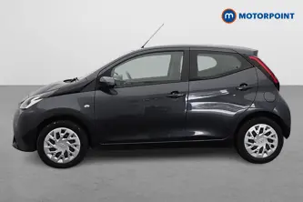 Toyota Aygo X-Play Manual Petrol Hatchback - Stock Number (1674400) - Passenger side