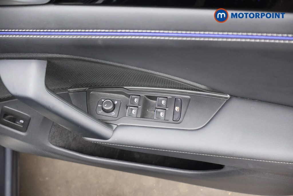 Volkswagen Tiguan R-Line Automatic Petrol Plug-In Hybrid SUV - Stock Number (1674471) - 18th supplementary image