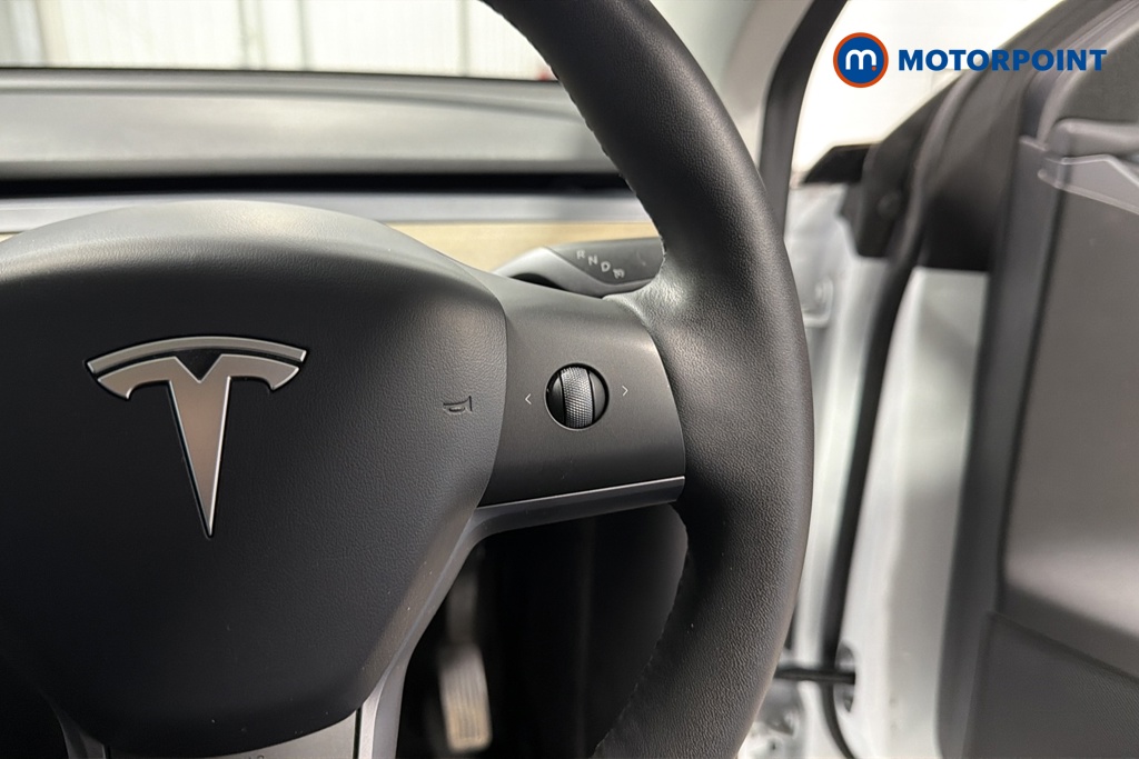 Tesla Model Y Long Range Automatic Electric SUV - Stock Number (1674540) - 3rd supplementary image