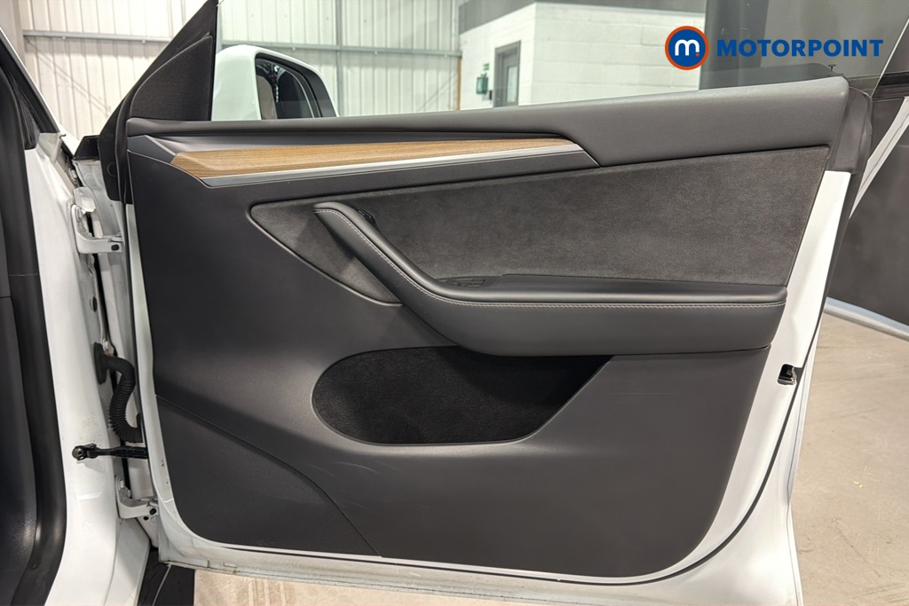 Tesla Model Y Long Range Automatic Electric SUV - Stock Number (1674540) - 18th supplementary image