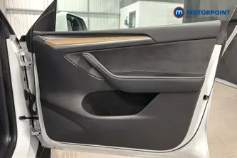 Tesla Model Y Long Range Automatic Electric SUV - Stock Number (1674540) - 18th supplementary image