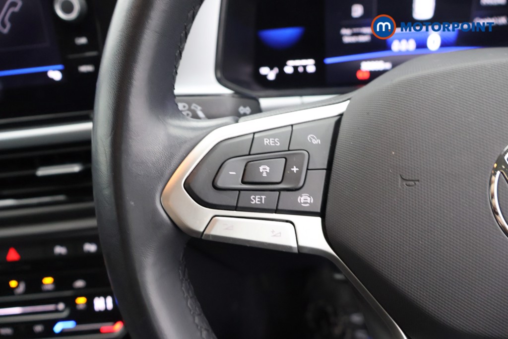 Volkswagen T-Roc Life Manual Petrol SUV - Stock Number (1674824) - 2nd supplementary image