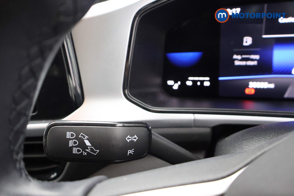 Volkswagen T-Roc Life Manual Petrol SUV - Stock Number (1674824) - 5th supplementary image