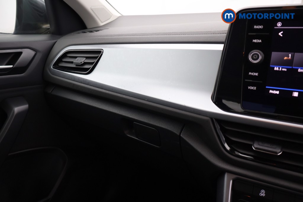 Volkswagen T-Roc Life Manual Petrol SUV - Stock Number (1674824) - 11th supplementary image