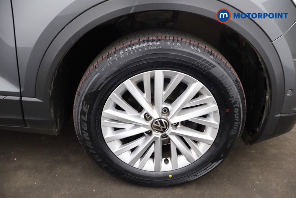 Volkswagen T-Roc Life Manual Petrol SUV - Stock Number (1674824) - 28th supplementary image