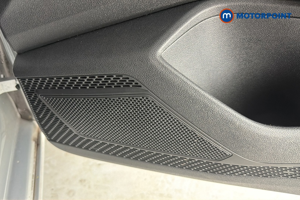 Volkswagen Taigo R-Line Manual Petrol SUV - Stock Number (1675078) - 21st supplementary image