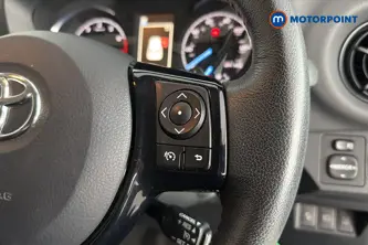 Toyota Yaris Design Automatic Petrol Hatchback - Stock Number (1675261) - 3rd supplementary image