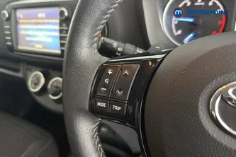 Toyota Yaris Design Automatic Petrol Hatchback - Stock Number (1675261) - 4th supplementary image