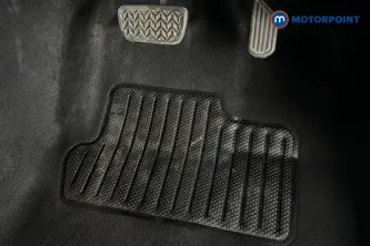 Toyota Yaris Design Automatic Petrol Hatchback - Stock Number (1675261) - 24th supplementary image