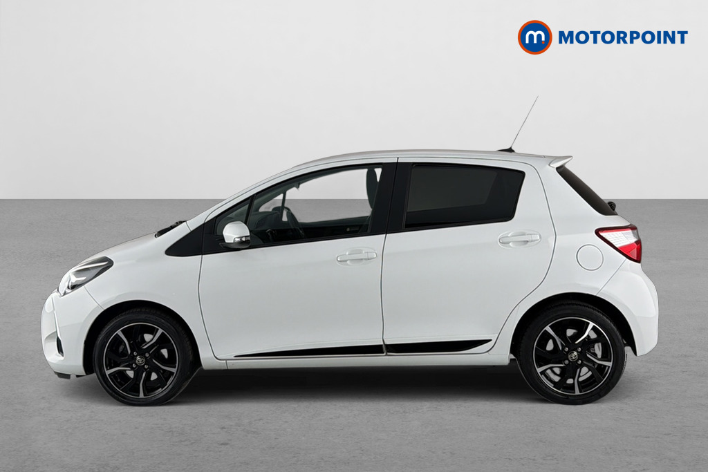 Toyota Yaris Design Automatic Petrol Hatchback - Stock Number (1675261) - Drivers side