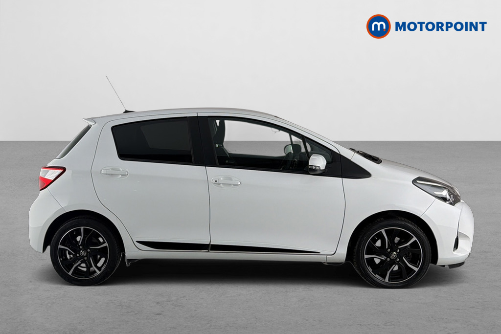 Toyota Yaris Design Automatic Petrol Hatchback - Stock Number (1675261) - Passenger side