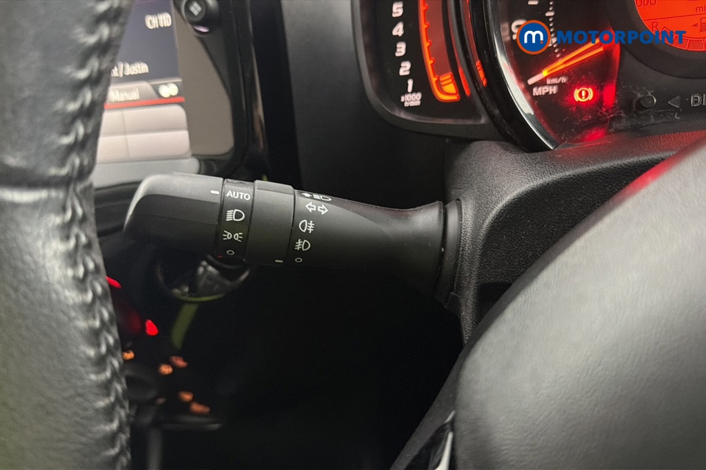 Peugeot 108 Allure Manual Petrol Hatchback - Stock Number (1675311) - 5th supplementary image