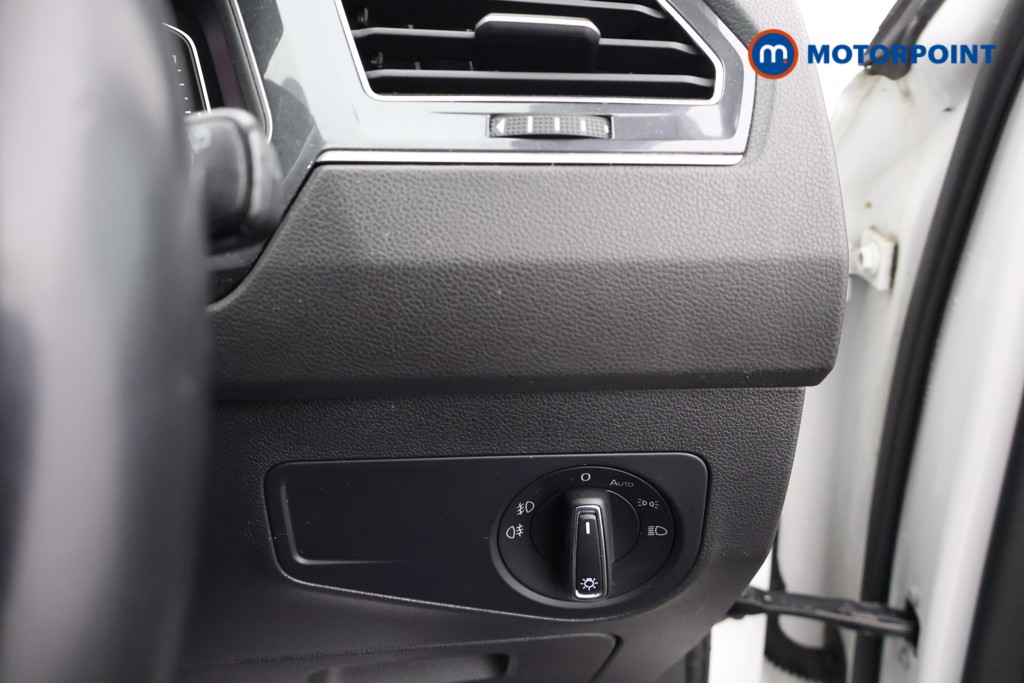 Volkswagen Tiguan R-Line Tech Manual Diesel SUV - Stock Number (1675919) - 7th supplementary image