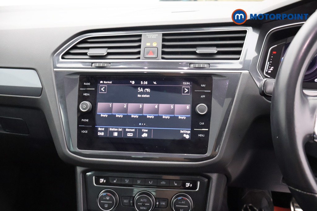 Volkswagen Tiguan R-Line Tech Manual Diesel SUV - Stock Number (1675919) - 8th supplementary image