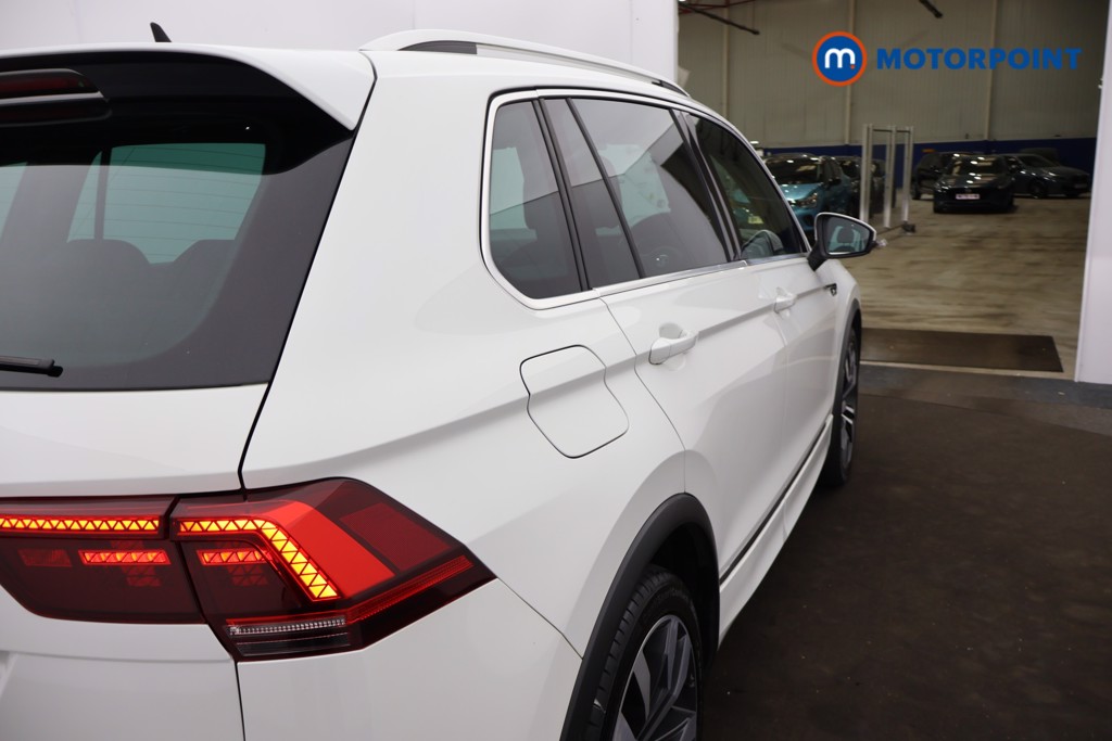 Volkswagen Tiguan R-Line Tech Manual Diesel SUV - Stock Number (1675919) - 28th supplementary image