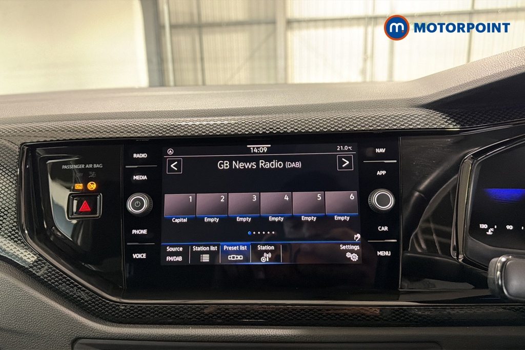Volkswagen Polo Life Manual Petrol Hatchback - Stock Number (1676311) - 8th supplementary image