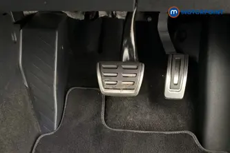 Volkswagen Golf R-Line Automatic Petrol Hatchback - Stock Number (1676457) - 24th supplementary image