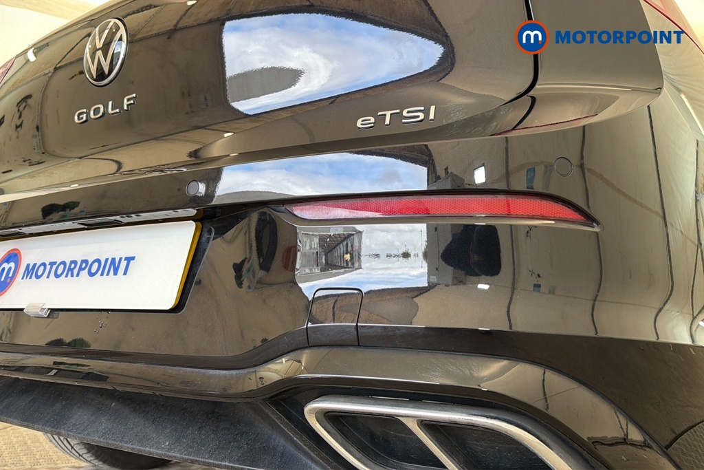 Volkswagen Golf R-Line Automatic Petrol Hatchback - Stock Number (1676457) - 39th supplementary image