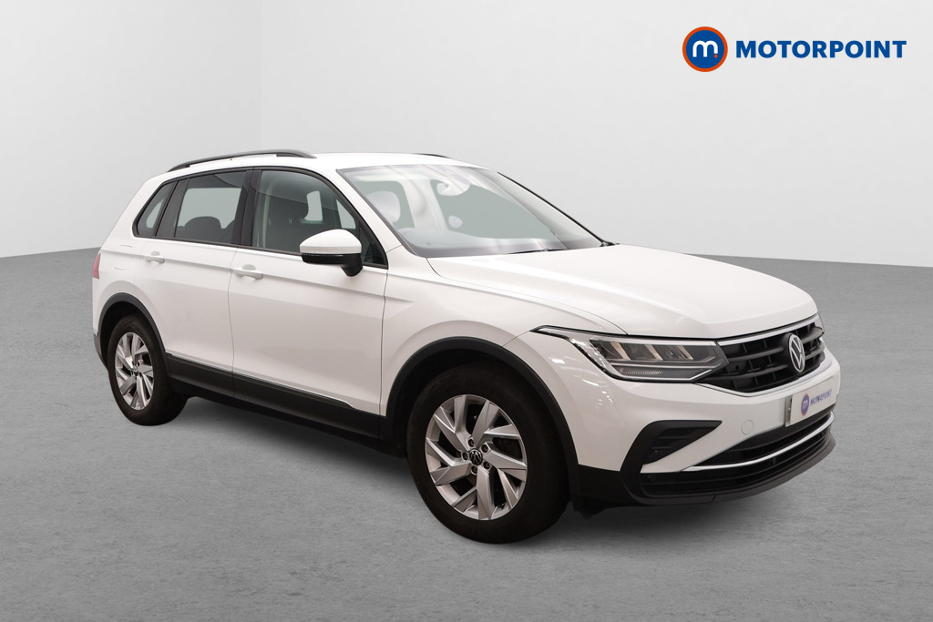 Volkswagen Tiguan Life Automatic Petrol SUV - Stock Number (1676479) - Drivers side front corner
