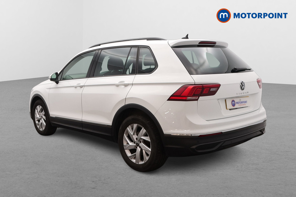 Volkswagen Tiguan Life Automatic Petrol SUV - Stock Number (1676479) - Passenger side rear corner