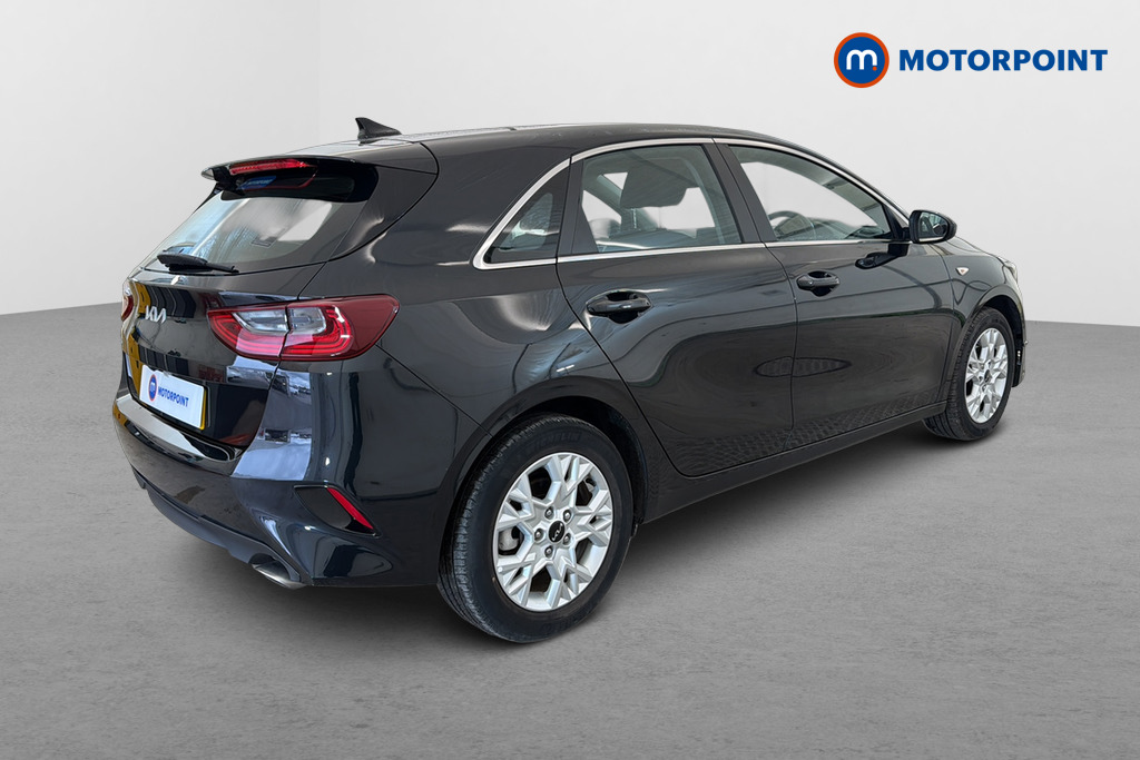 KIA Ceed 2 Manual Petrol Hatchback - Stock Number (1676492) - Passenger side rear corner