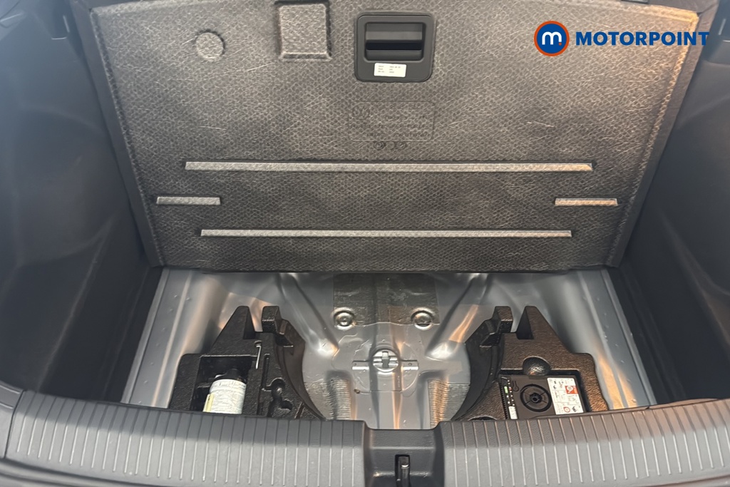 Volkswagen T-Roc Match Automatic Petrol SUV - Stock Number (1676533) - 33rd supplementary image