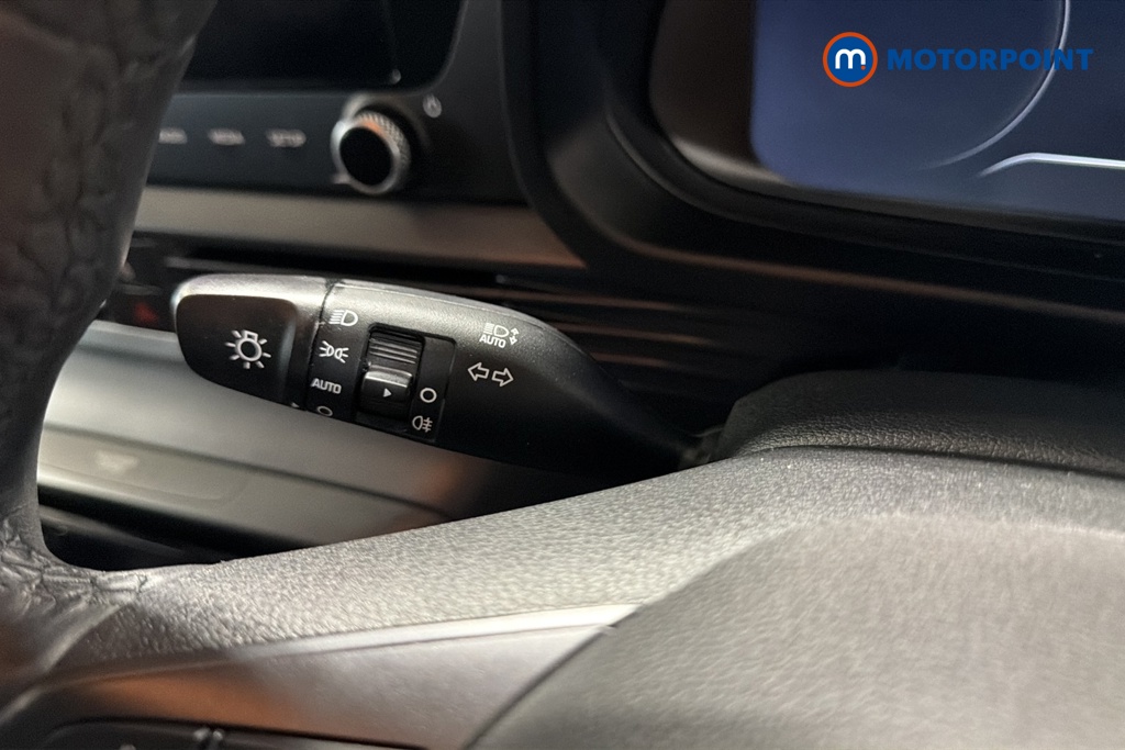 Hyundai I20 Premium Automatic Petrol Hatchback - Stock Number (1676743) - 5th supplementary image
