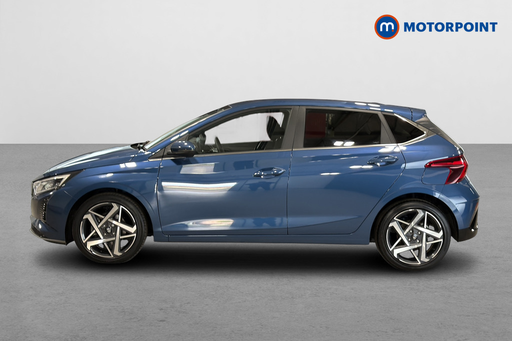 Hyundai I20 Premium Automatic Petrol Hatchback - Stock Number (1676743) - Drivers side