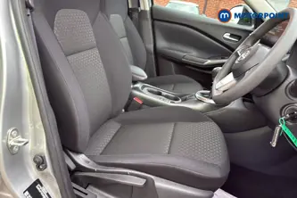 Nissan Juke Acenta Premium Manual Petrol SUV - Stock Number (1676808) - 22nd supplementary image