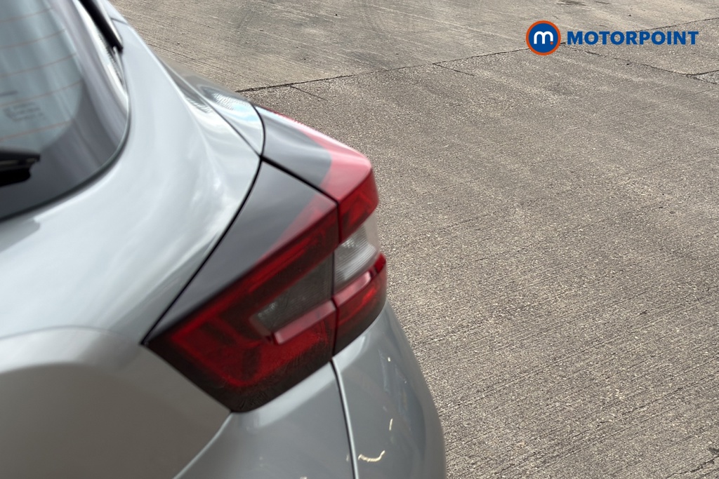 Nissan Juke Acenta Premium Manual Petrol SUV - Stock Number (1676808) - 36th supplementary image
