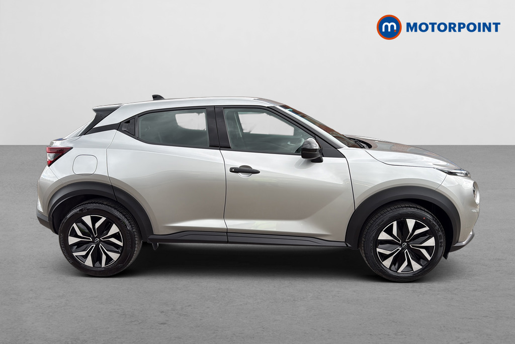 Nissan Juke Acenta Premium Manual Petrol SUV - Stock Number (1676808) - Passenger side