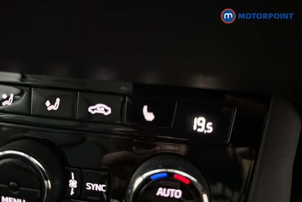Skoda Karoq Se L Automatic Petrol SUV - Stock Number (1677193) - 14th supplementary image