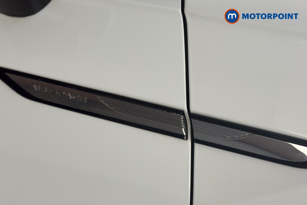 Volkswagen Tiguan Allspace Life Automatic Petrol SUV - Stock Number (1677356) - 993rd supplementary image