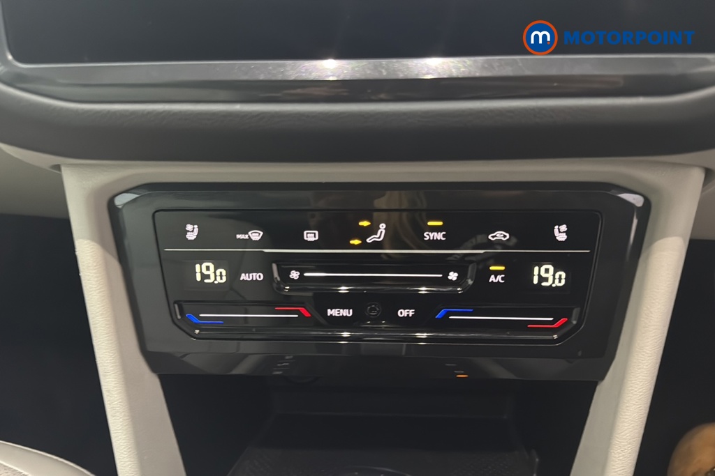 Volkswagen Tiguan Allspace Life Automatic Petrol SUV - Stock Number (1677356) - 12th supplementary image