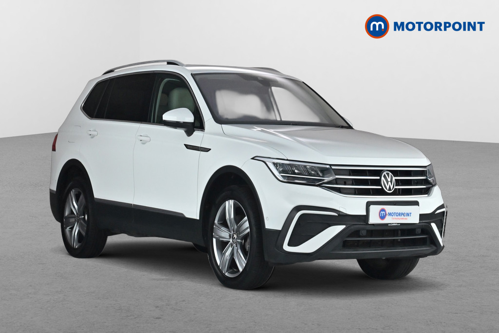 Volkswagen Tiguan Allspace Life Automatic Petrol SUV - Stock Number (1677356) - Drivers side front corner