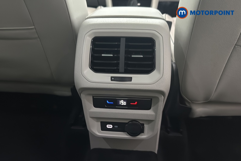 Volkswagen Tiguan Allspace Life Automatic Petrol SUV - Stock Number (1677356) - 28th supplementary image