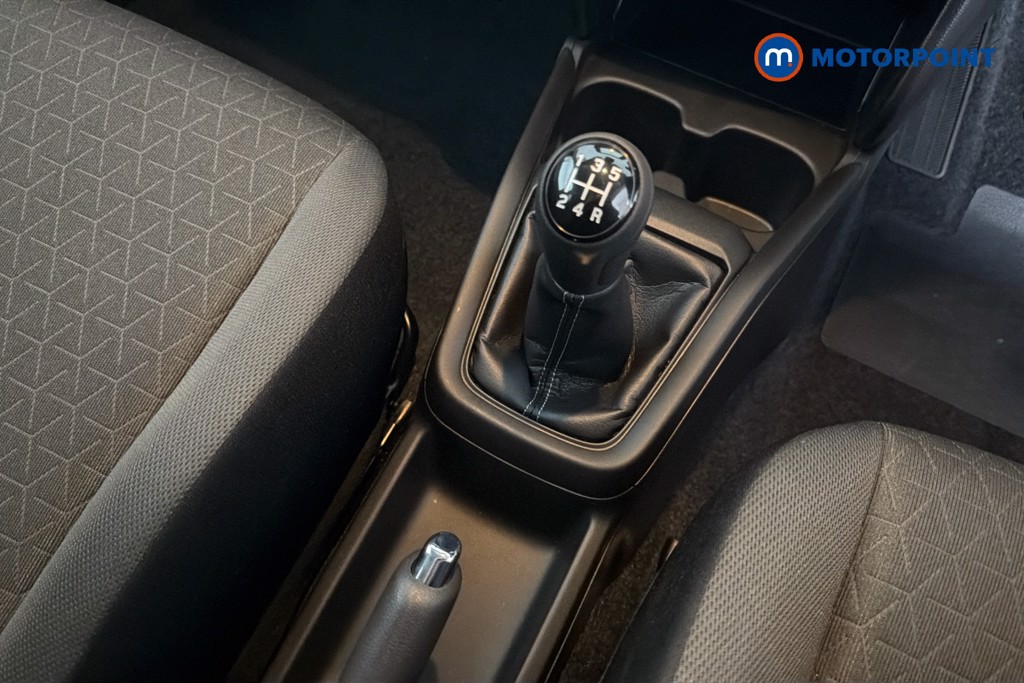 Suzuki Swift Motion Manual Petrol Hatchback - Stock Number (1677424) - 15th supplementary image