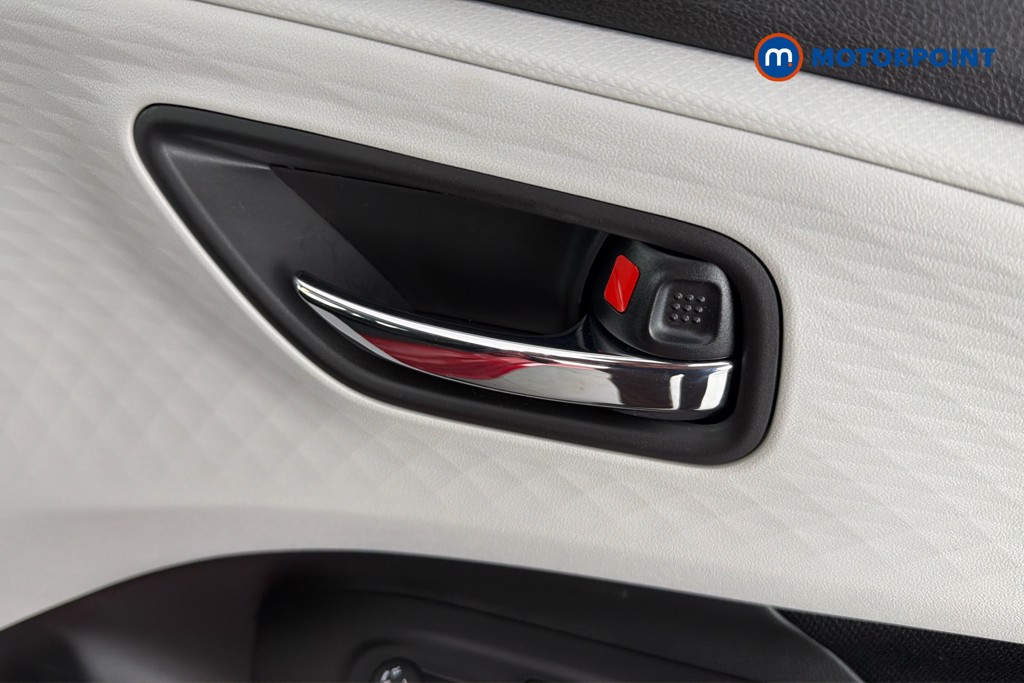Suzuki Swift Motion Manual Petrol Hatchback - Stock Number (1677424) - 42nd supplementary image