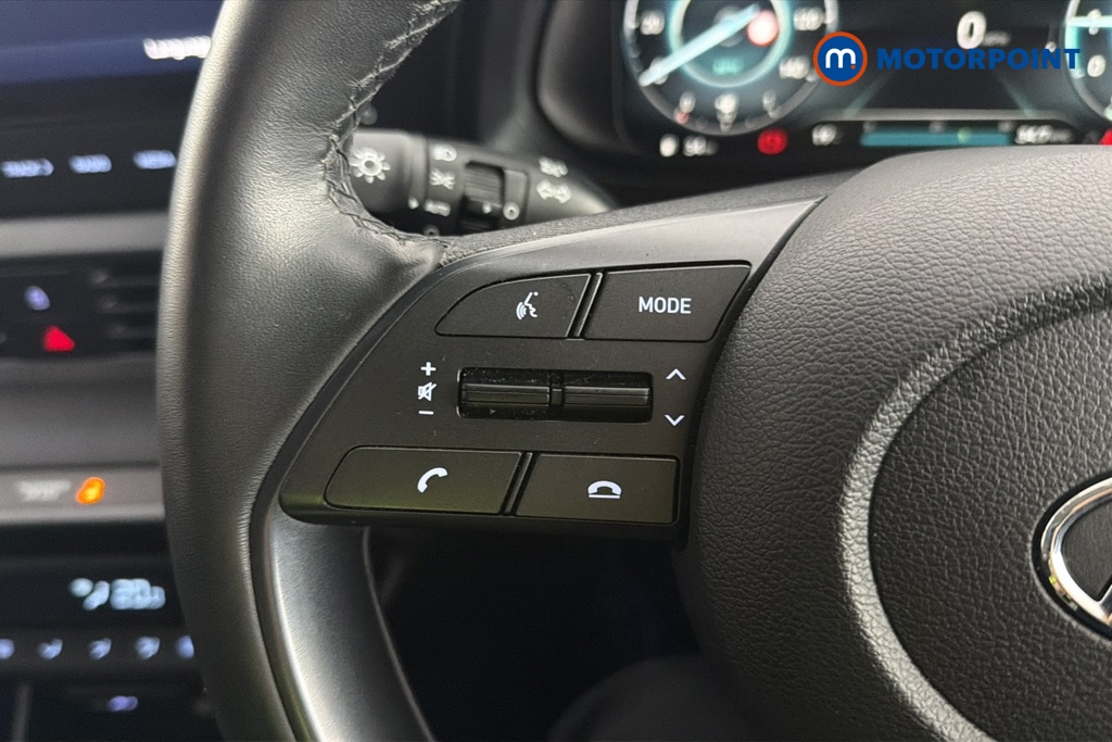 Hyundai Bayon Premium Automatic Petrol SUV - Stock Number (1677878) - 4th supplementary image
