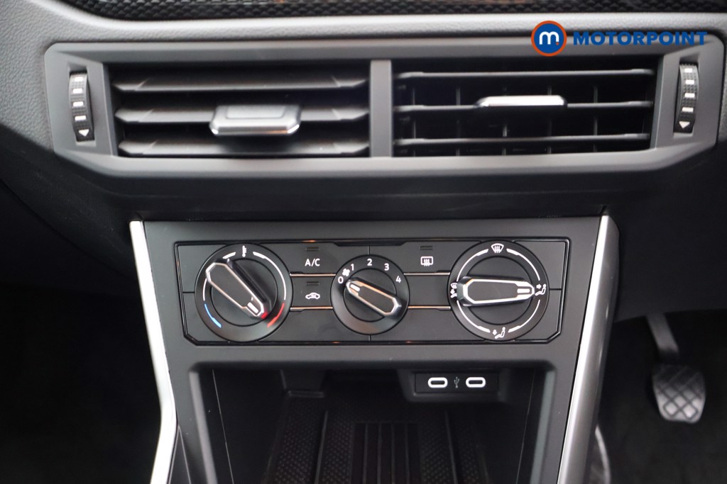 Volkswagen Polo Life Manual Petrol Hatchback - Stock Number (1677970) - 13th supplementary image