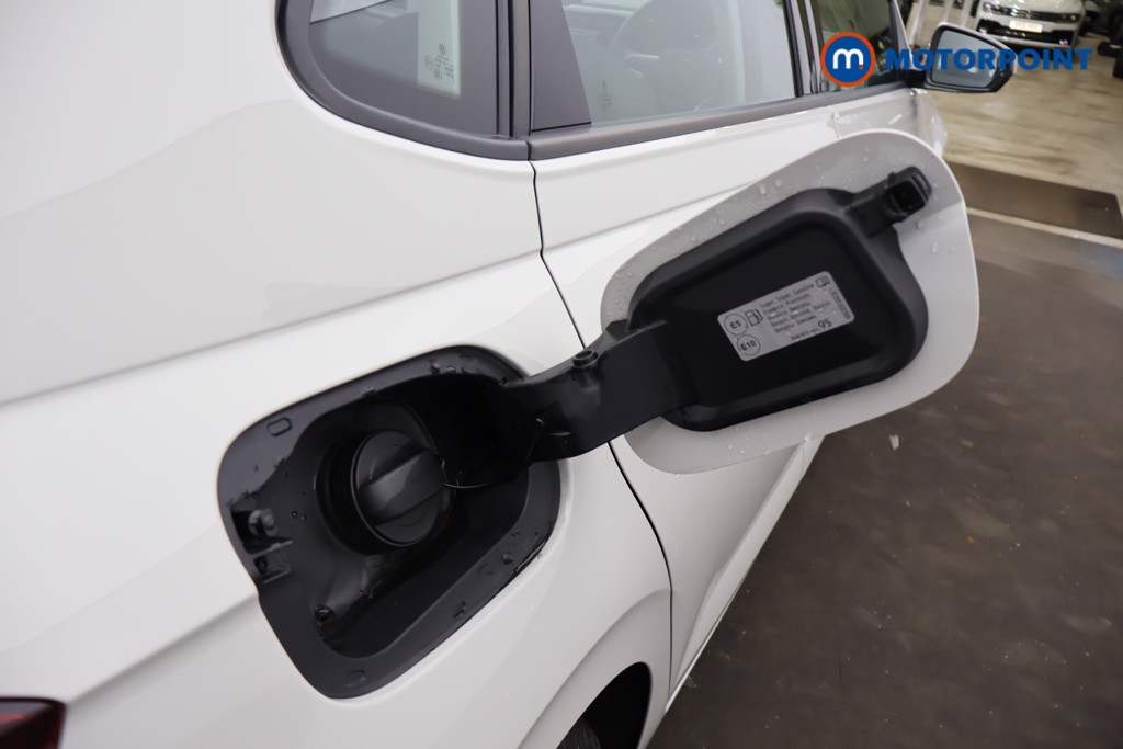 Volkswagen Polo Life Manual Petrol Hatchback - Stock Number (1677970) - 25th supplementary image