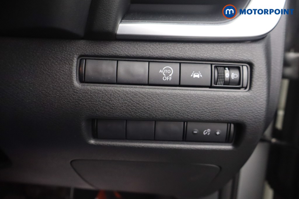 Nissan Qashqai Acenta Premium Manual Petrol SUV - Stock Number (1677975) - 8th supplementary image