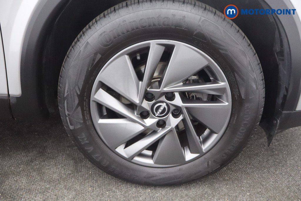 Nissan Qashqai Acenta Premium Manual Petrol SUV - Stock Number (1677975) - 15th supplementary image