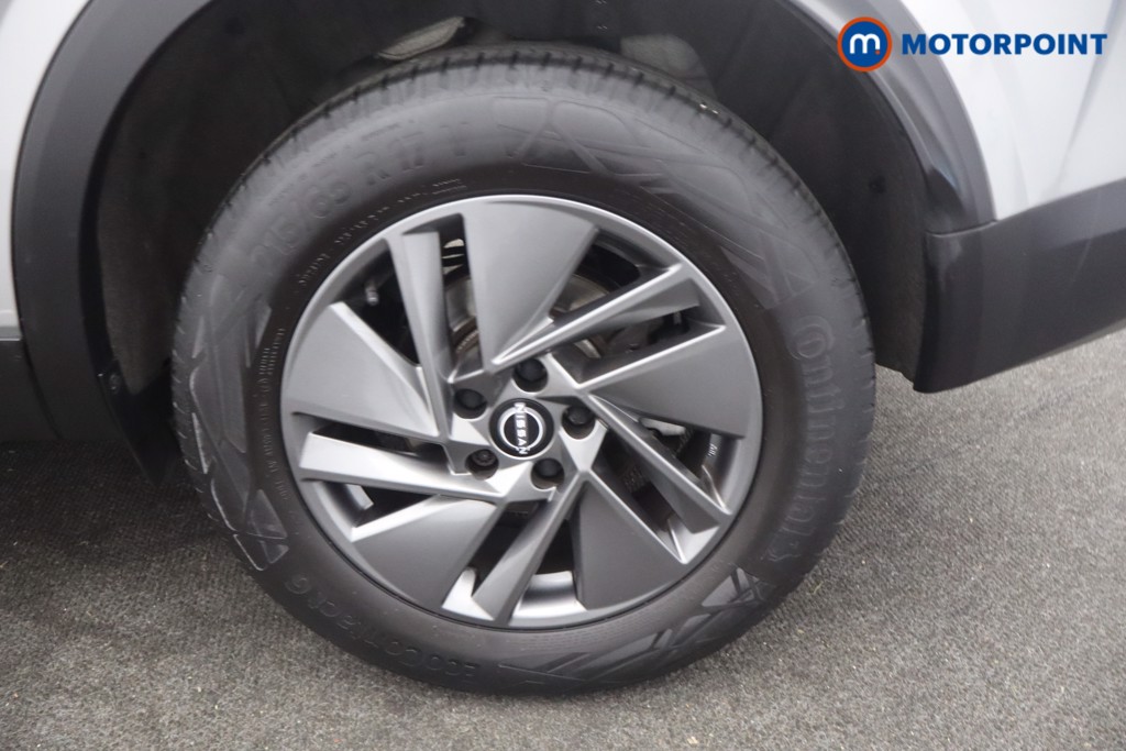 Nissan Qashqai Acenta Premium Manual Petrol SUV - Stock Number (1677975) - 18th supplementary image