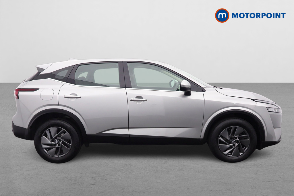 Nissan Qashqai Acenta Premium Manual Petrol SUV - Stock Number (1677975) - Drivers side