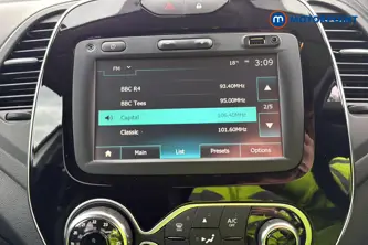 Renault Captur Dynamique S Nav Manual Petrol SUV - Stock Number (1677992) - 8th supplementary image