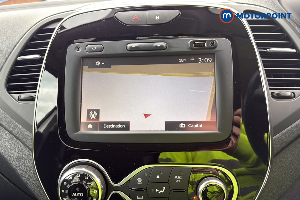 Renault Captur Dynamique S Nav Manual Petrol SUV - Stock Number (1677992) - 9th supplementary image