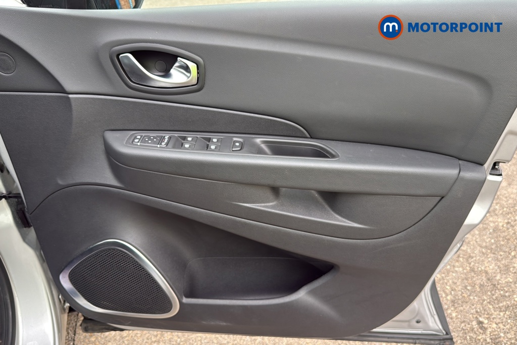 Renault Captur Dynamique S Nav Manual Petrol SUV - Stock Number (1677992) - 18th supplementary image