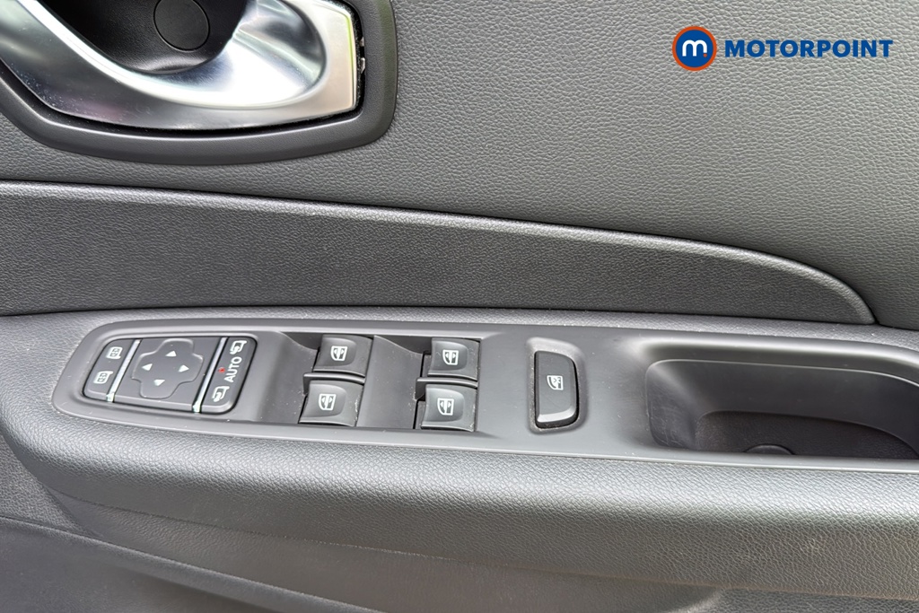 Renault Captur Dynamique S Nav Manual Petrol SUV - Stock Number (1677992) - 19th supplementary image